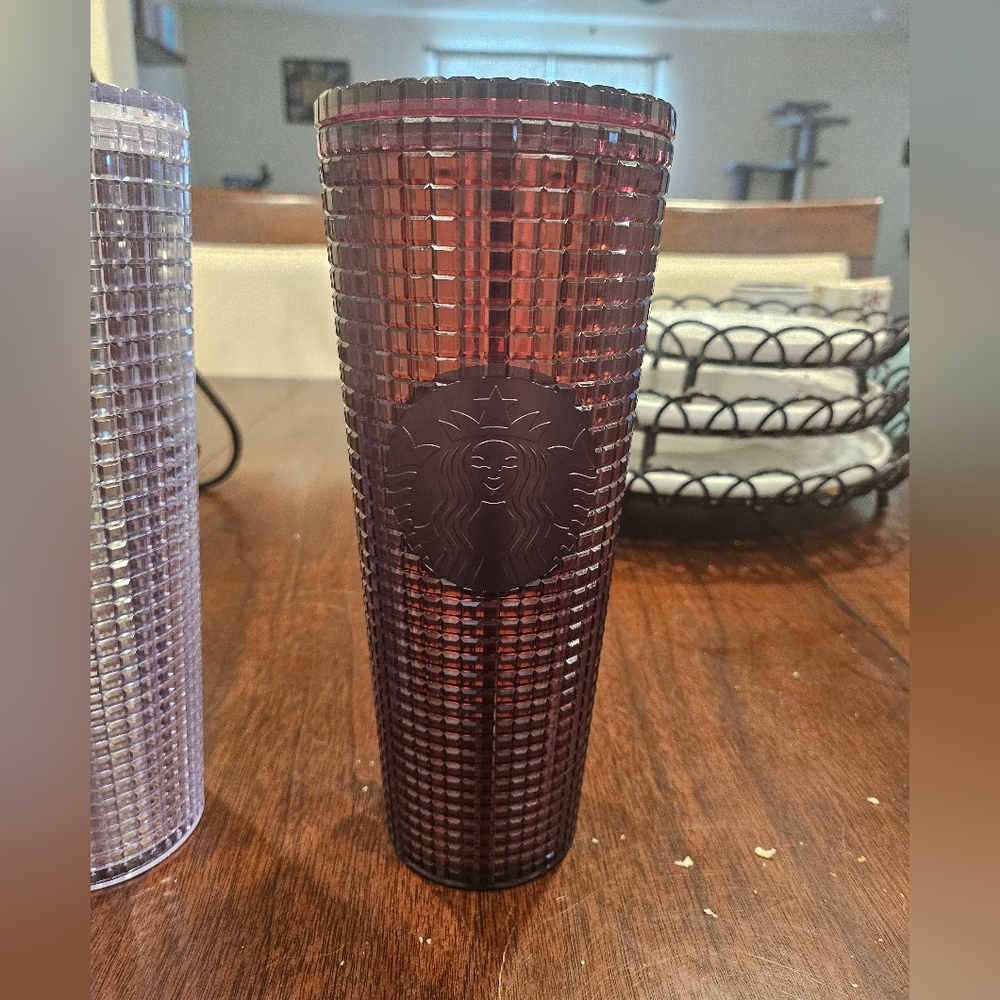 Tile pattern starbucks cups - Picture 2 of 6